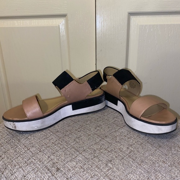Sandals - Picture 2 of 2